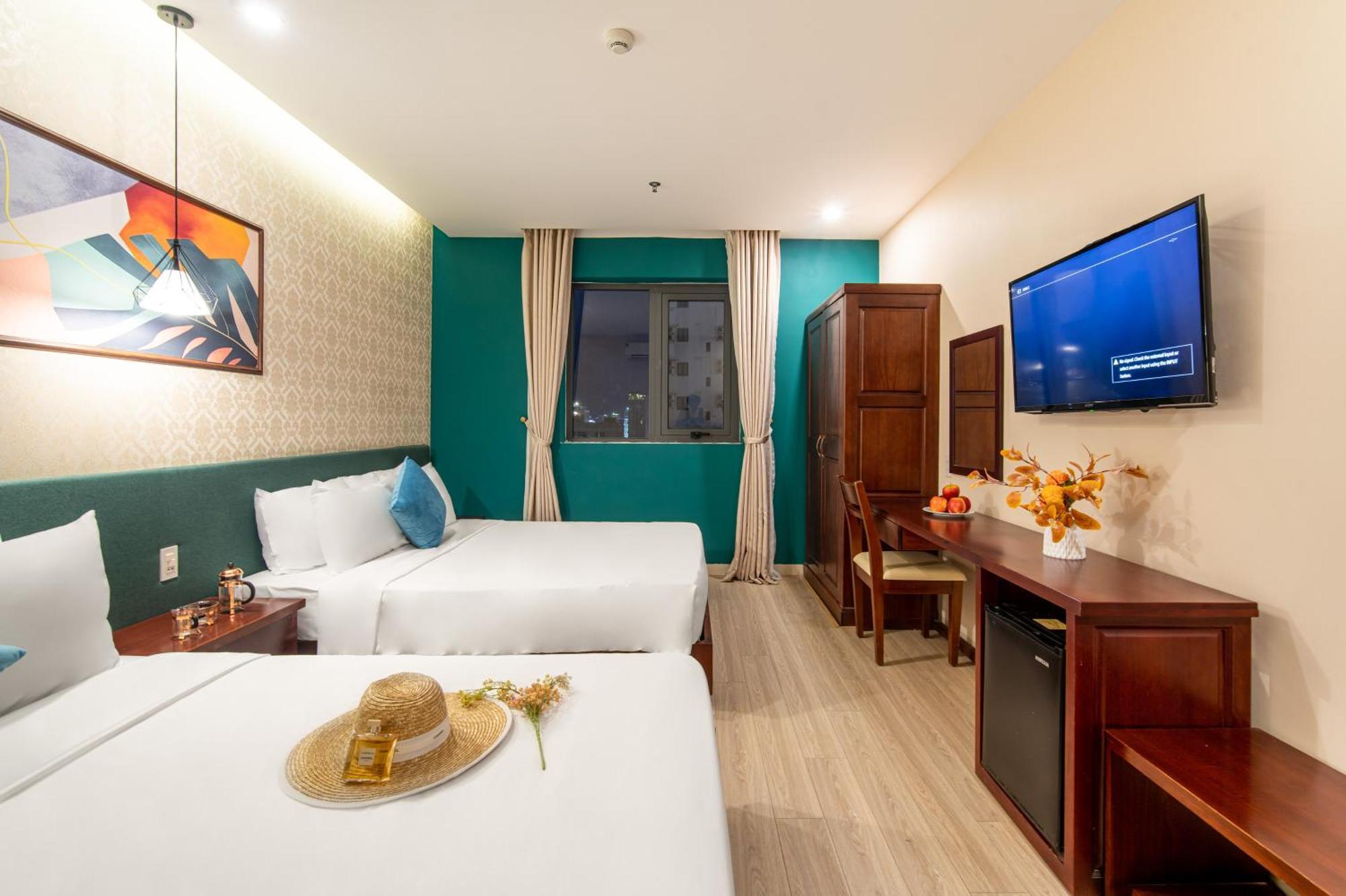 May Beach Hotel Hotel