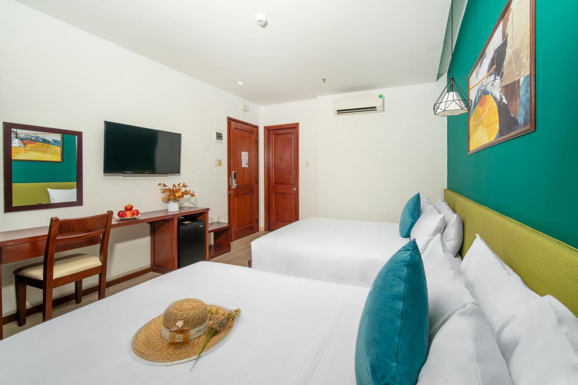 Hotel May Beach Hotel 4*
