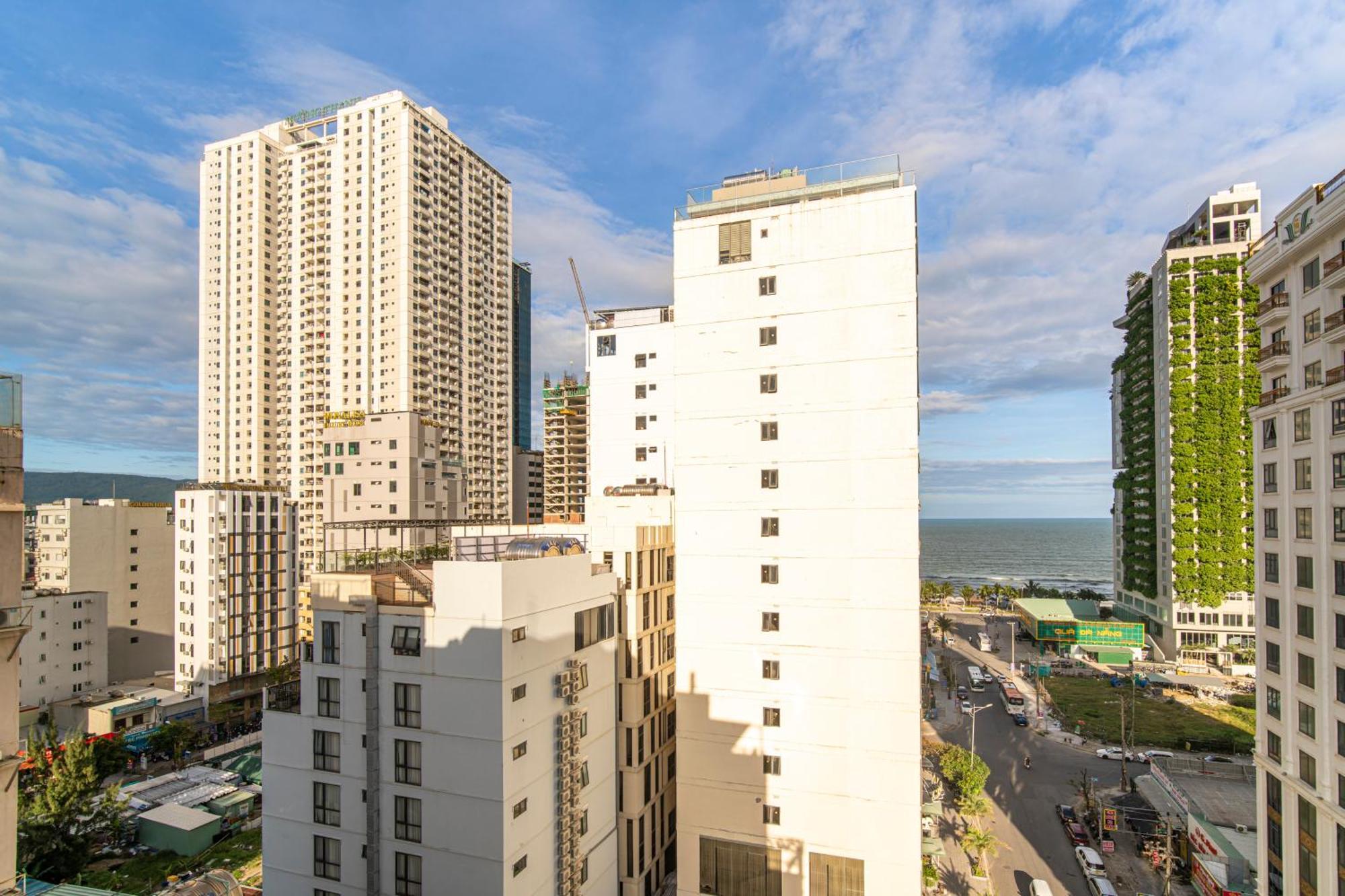 May Beach Hotel